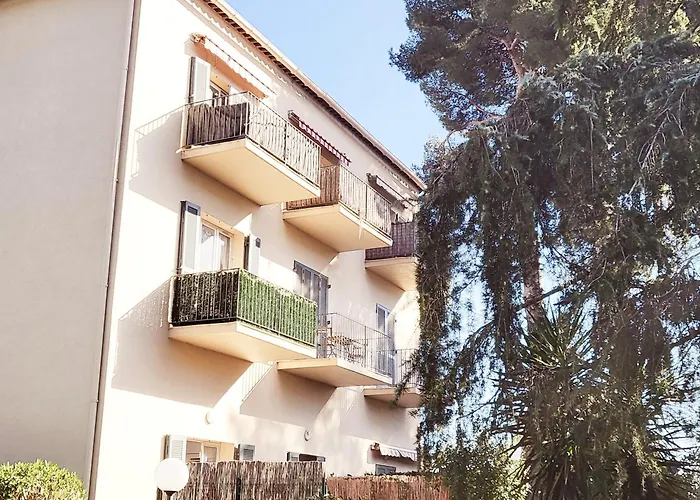 Апартаменти La Costabella A Hyeres-les-palmiers Єр